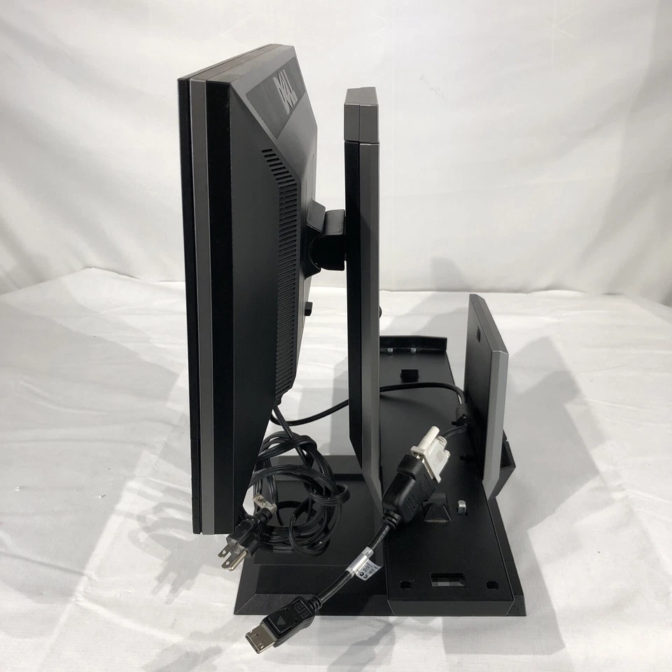 DELL E1909WC 19" FLAT PANEL LCD MONITOR W/ ARAIO Computer Stand - Image 3 of 4