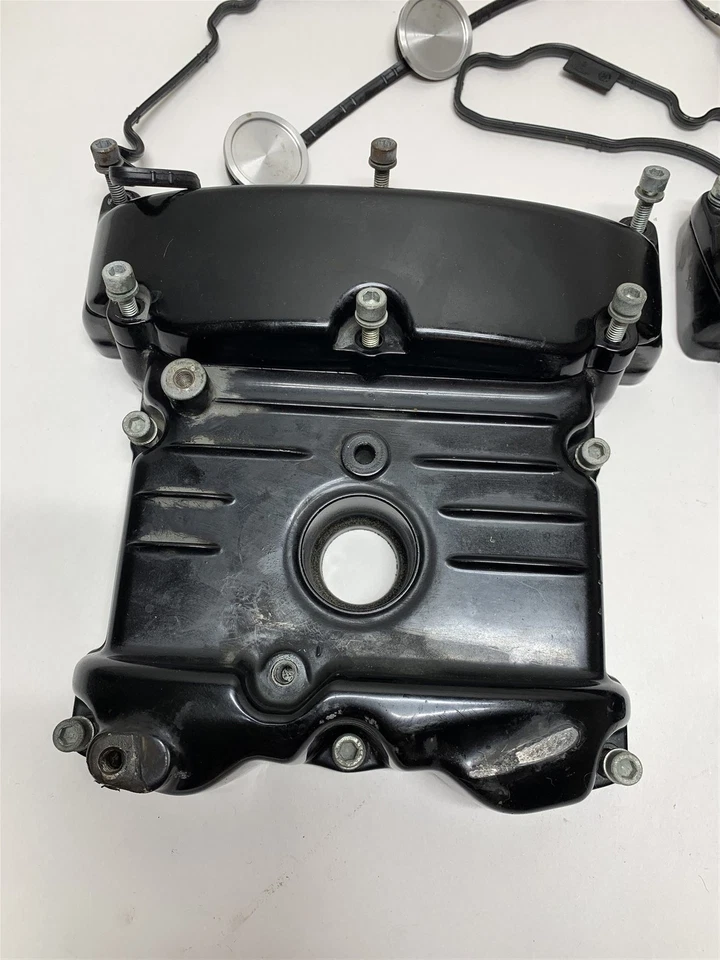  Cubiertas de válvula basculante de cabeza especial Harley-Davidson 09 VRod Night Rod 17663-01K Foto 3 de 4