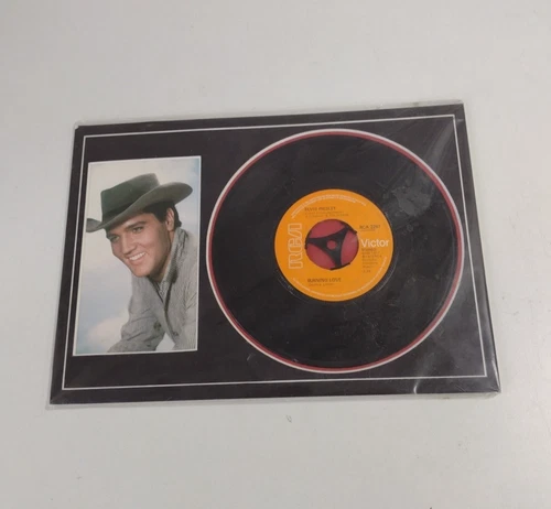 Mounted Elvis Presley Vinyl Burning Love 7" RCA 2267 Victor mint condition