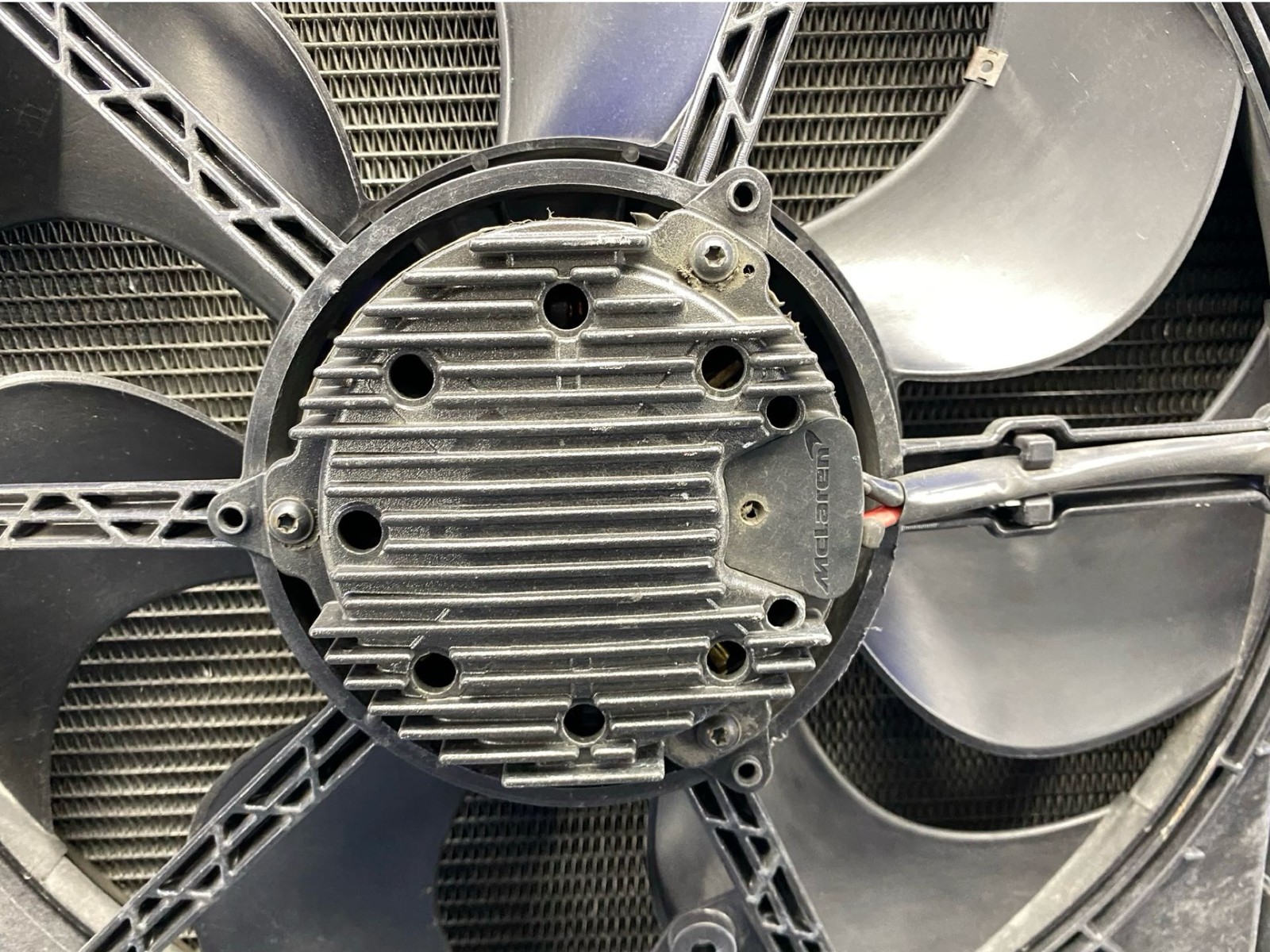 McLaren 570S 2016-2021 REAR+LEFT Radiator fan