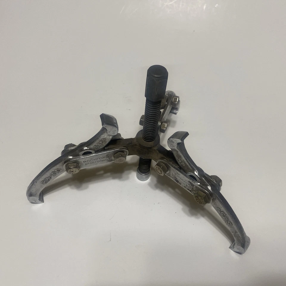 Herramienta de acero extractor de tres mordazas Rockford de seis pulgadas Foto 2 de 4