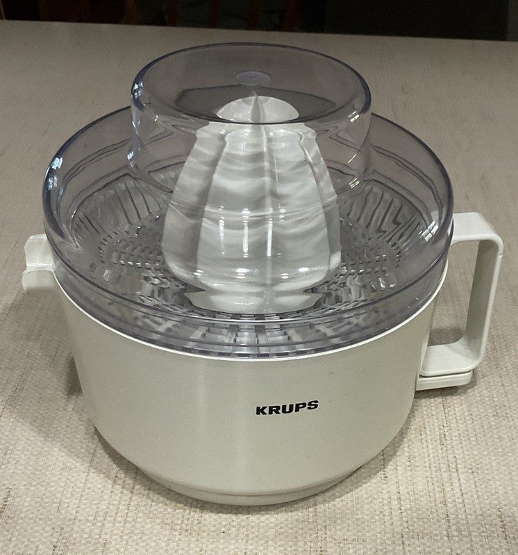 Vintage Krups Pressa C Citrus Electric Fruit Juicer Model 252 ---Works