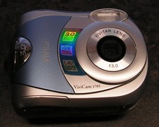 VIVITAR VIVICAM 3785 DIGITAL CAMERA - 3.0MP SD AA Batteries - Fully Working