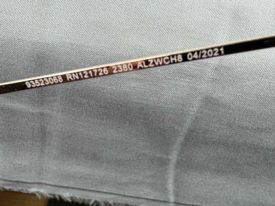 Gafas de sol Aeropostale para mujer o unisex oro rosa aviador multicolor polarizadas Foto 2 de 4