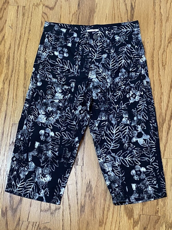 JOE FRESH Girl’s CROPPED Pants Cargo-Style~Size 7~100% Cotton BLACK/White Floral