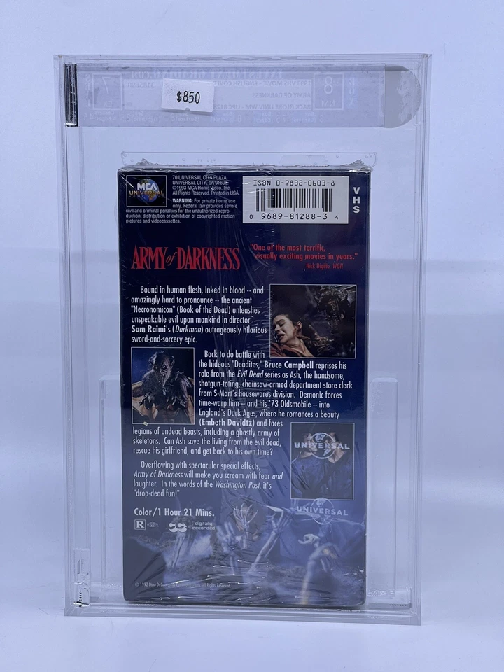 Army Of Darkness 1993 VHS IGS Graded 8 NM Bruce Campbell MCA UNIVERSAL Foto 2 de 2