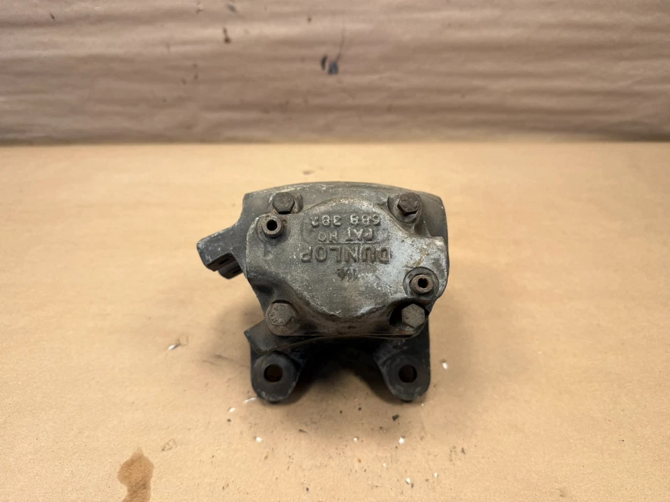 Pinza de freno trasera derecha Jaguar XK150 DUNLOP 1-1/2 pulgadas Foto 3 de 4