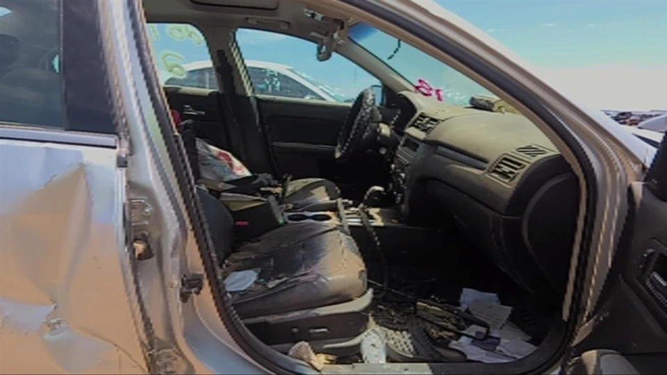 Pinza de freno de disco trasera derecha usada se adapta a: Ford Fusion 2011 trasero derecho grado Foto 3 de 4