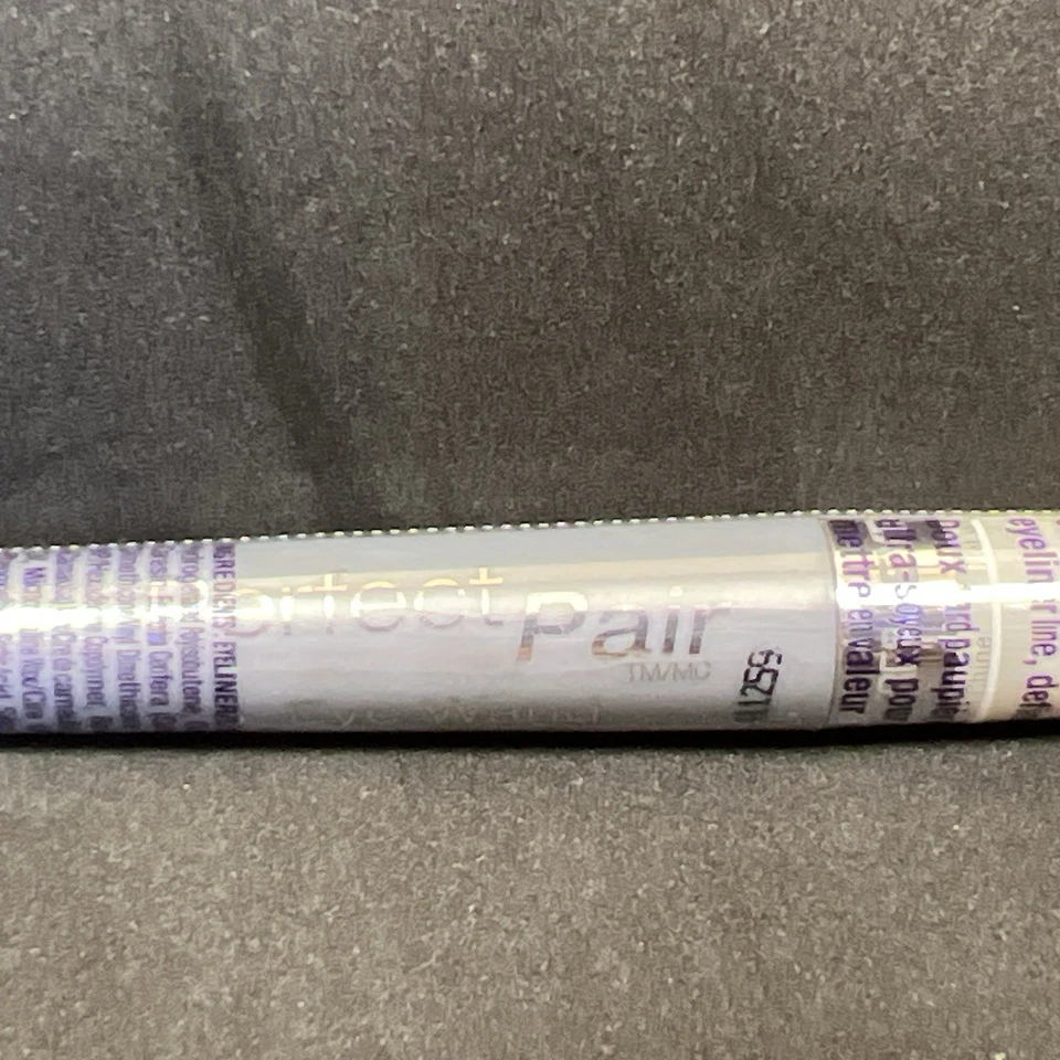 New sealed WET N WILD Perfect Pair Eye Wand Eyeshadow Eyeliner #114 Ying-Yang - Image 2 of 4