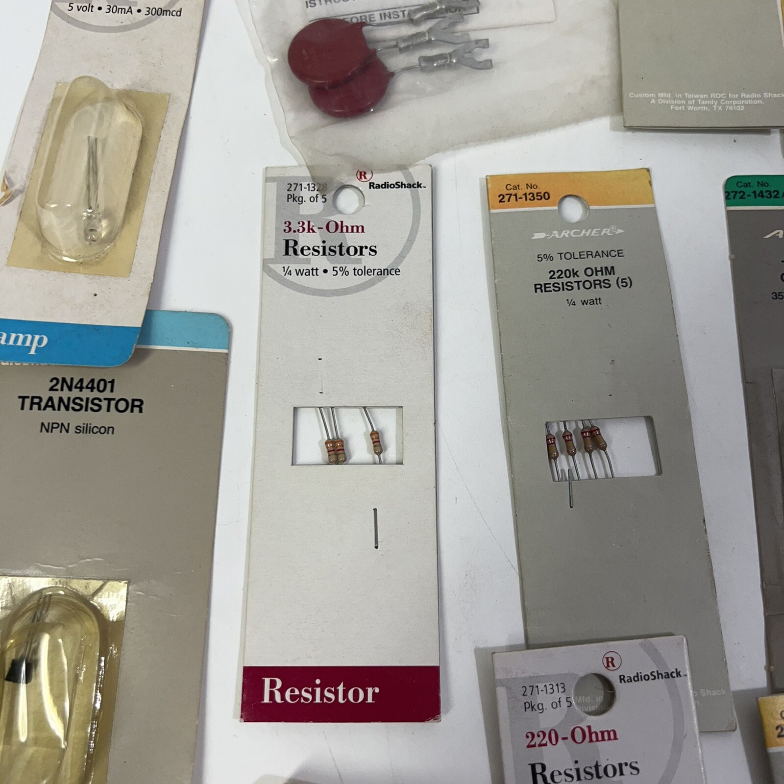 VINTAGE Lot of 20 Resistors Capacitors RadioShack Electronics FACTORY