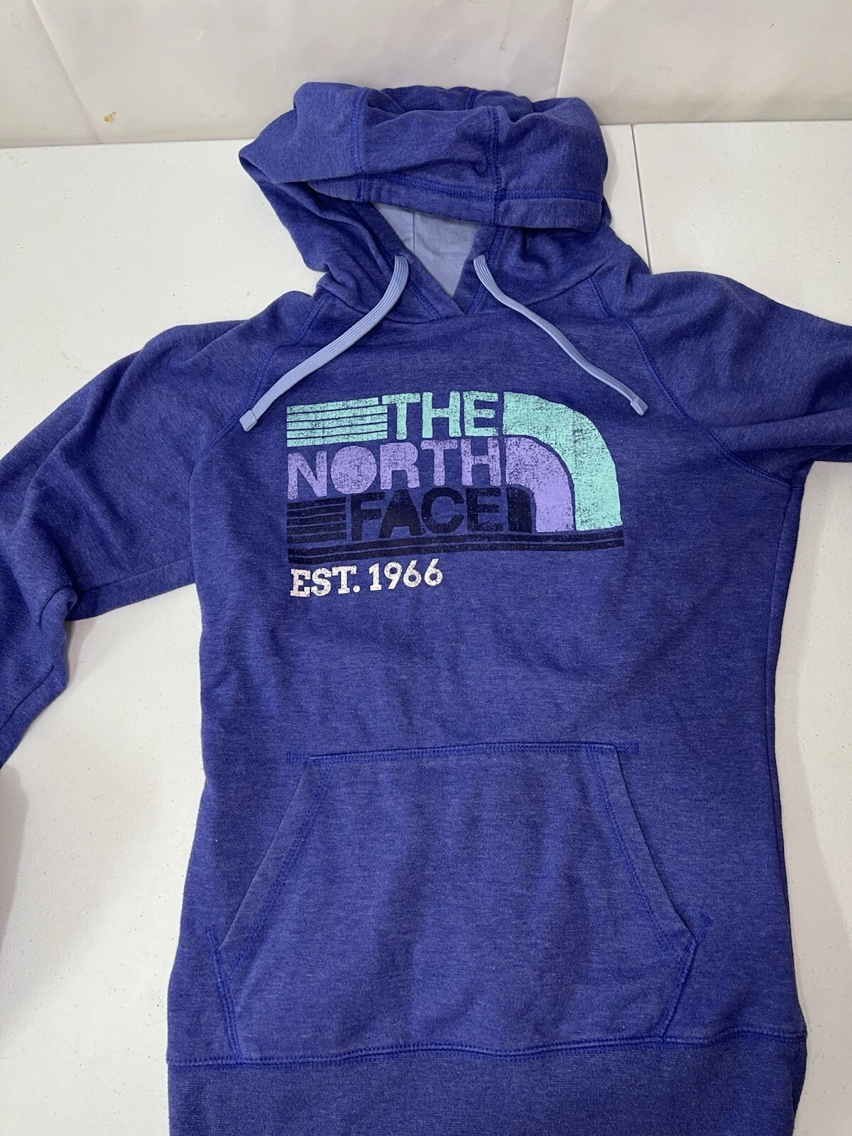 The North Face Women's Royal Blue Activewear Hoodie - Medium