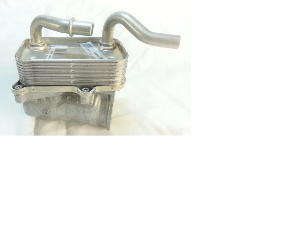 Enfriador de aceite de motor Mahle 1121880401 para Mercedes W163 R170 W230 C240 E430 SLK320 Foto 2 de 3