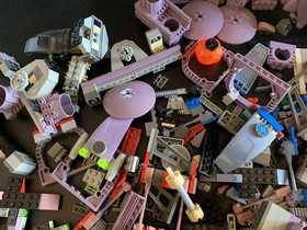 LEGO Life On Mars , 7317 Box, Instructions, Builds, Plus Tons Of Extra Parts !!