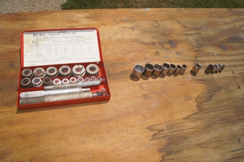 SNAP ON A157A BUSHING DRIVER SET KRA 113 VINTAGE METAL BOX & CRAFTSMAN SOCKETS