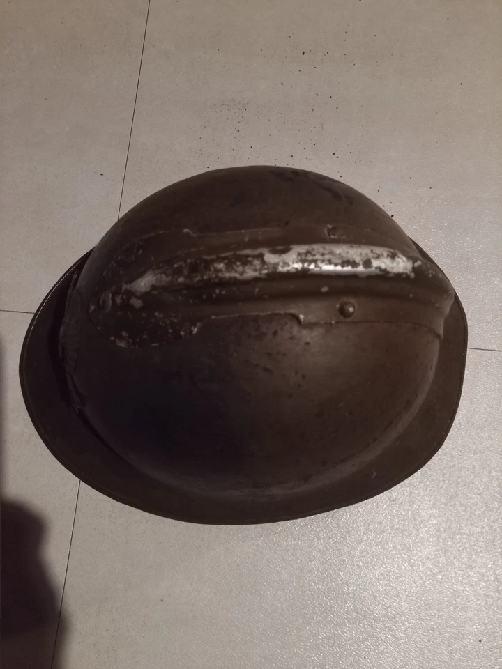 Casque Adrian artillerie WW2 - Photo 2/4