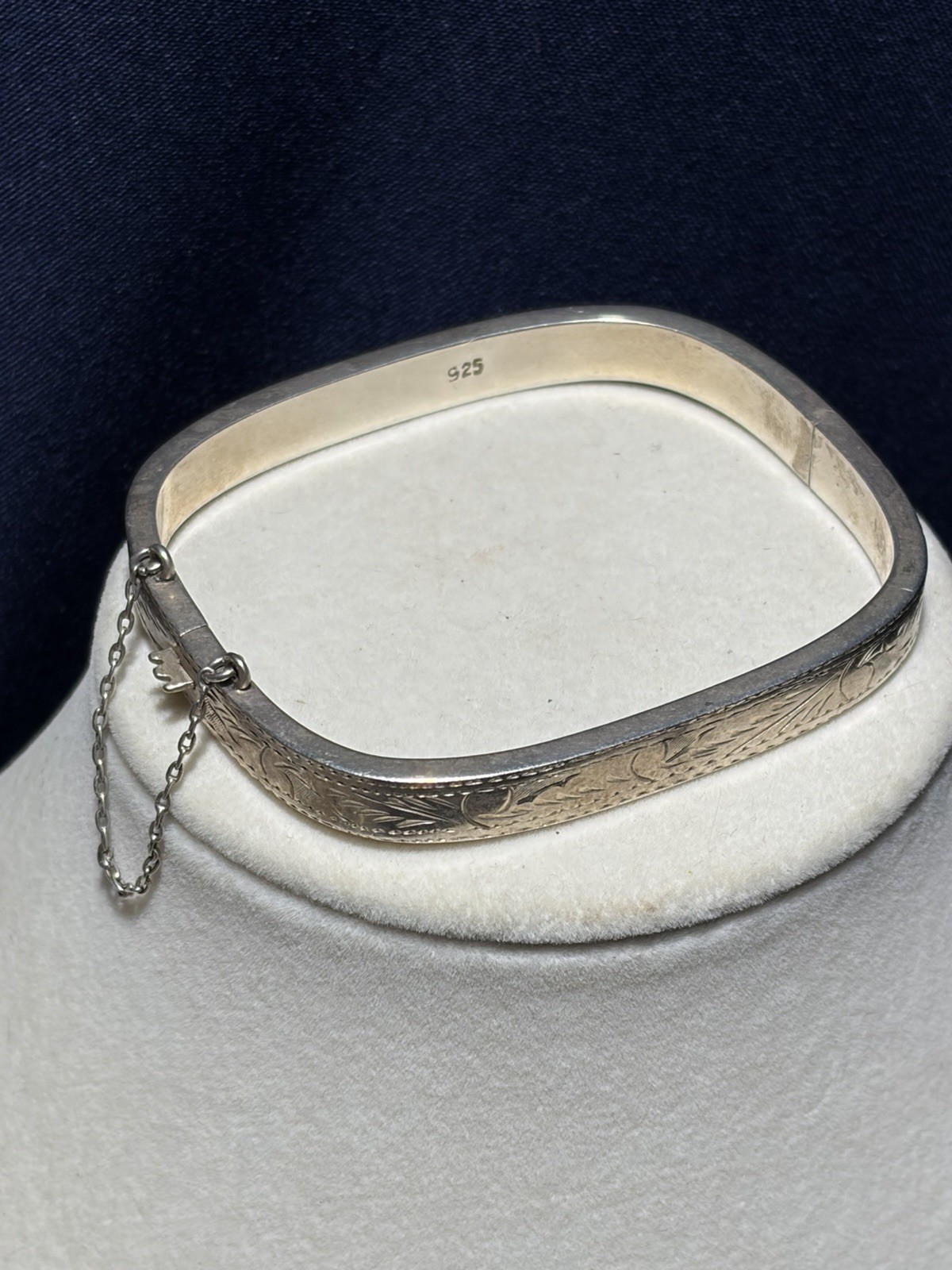 Vintage 925 Solid Sterling Silver Hinged Etched S… - image 1