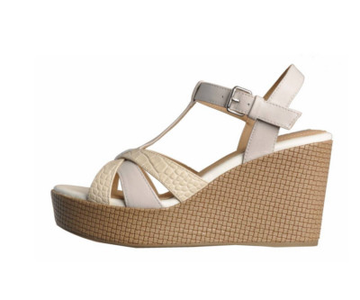 Elfenbein und hellgraue klobige Plateau Riemchen Sommer Wedges von Geox UK 7 EU 40