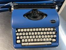MapleField Blue Retro Manual Typewriter Blue thumbnail