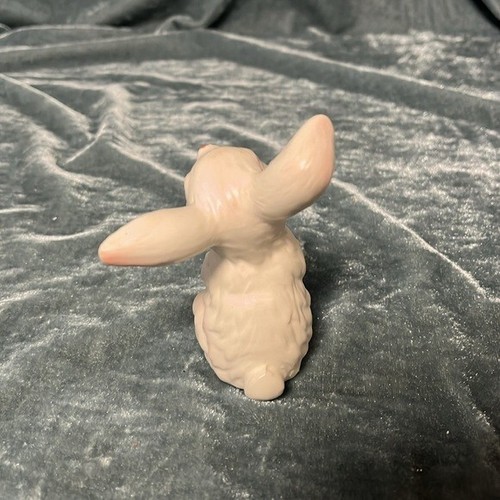 Estatuilla de conejito pequeño de colección - Imagen 4 de 5