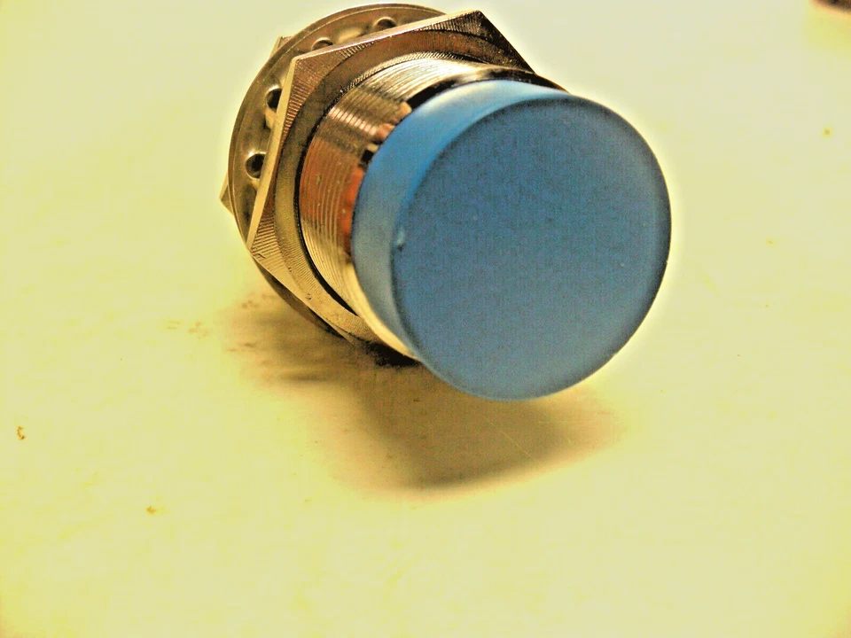 SICK IM30-40NPS-ZC1 -Inductive proximity sensors - 6027522 - Image 4 of 4