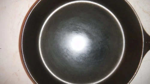 Vintage Cast Iron Wagner Ware #8 Skillet W/ Smooth Bottom