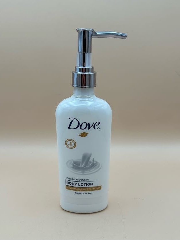 Pump Essential Nourishment Dry Skin 8.11 Oz 240ml. New