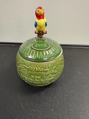 Disney Parks Candle Enchanted Tiki Room Coconut Scented Jose The Parrot NWT