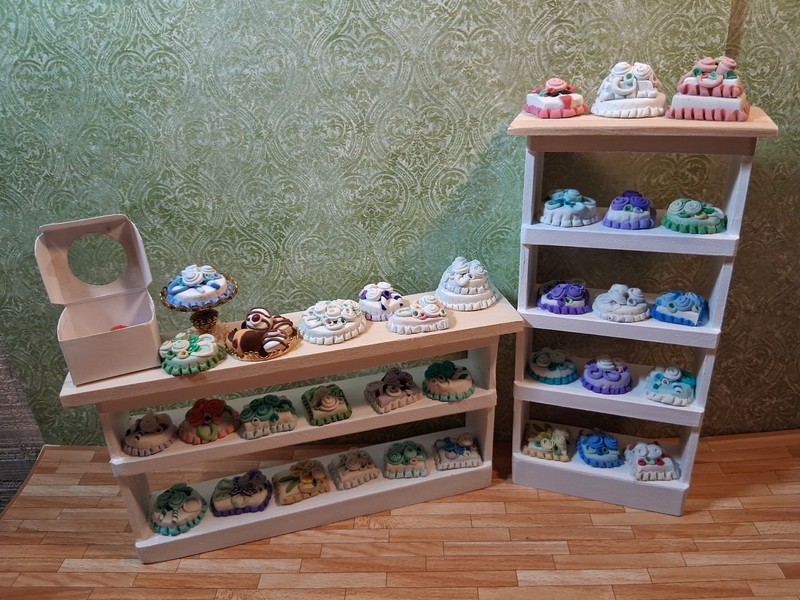 Bakery COUNTER, SHELVING UNIT Handbaked 34 BirthDay CAKES 1:12 Shop Store 1:12
