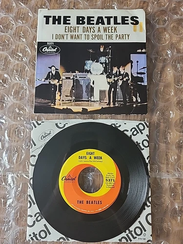 The Beatles original 'Eight days a Week' 1964 7" picture sleeve +record vg+ cond