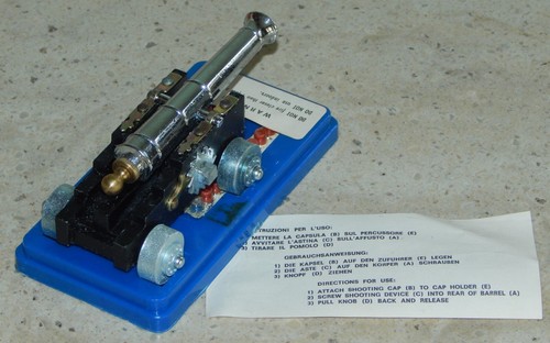 Vintage Diecast Metal Spring Cap Firing Toy Cannon #1 Italy Box & Instructions - Picture 3 of 17
