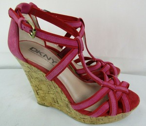 dkny wedge sandals