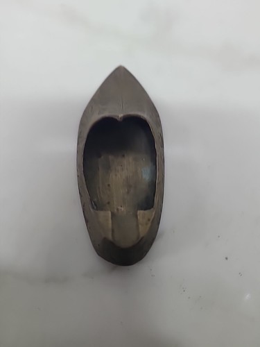 Vintage Solid Brass Indian Made Etched Antique Ash Tray Slipper Shoe - Picture 7 of 9