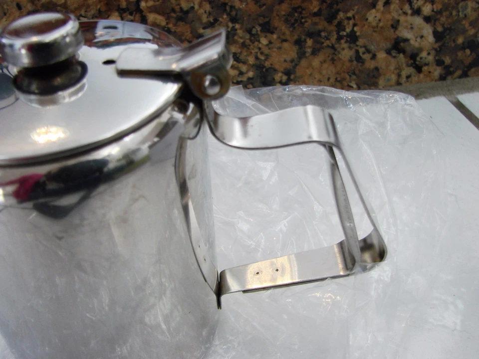 TETERA DE CAÑO CORTO Verona acero inoxidable 15 oz. RESTAURANTE O USO DOMÉSTICO ¡NUEVO! Foto 4 de 4