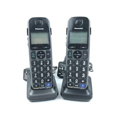 Teléfonos Panasonic incluye teléfonos KX-TGE260 y conjunto de 2 bases PNLC1050