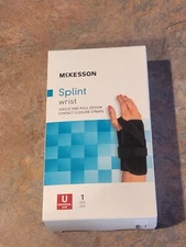 McKesson Single-Pull Lace Closure/Hook and Loop Strap Wrist Brace Right Hand