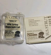VINTAGE H. S. STRUT  PREMIUM FLEX "SINGLE D" Wild Turkey DIAPHRAGM Call in Case