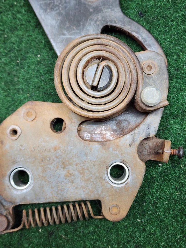 Ford Ranger 1989 92 bisagra de asiento con canastilla lado izquierdo del conductor cabina estándar OEM Foto 2 de 4