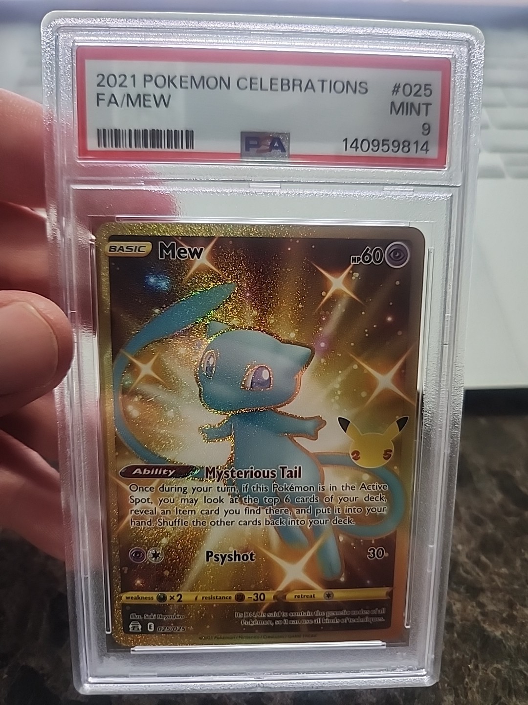 Pokemon Gold Secret Rare Celebrations Full Art FA/MEW #025 2021 PSA 9 Mint