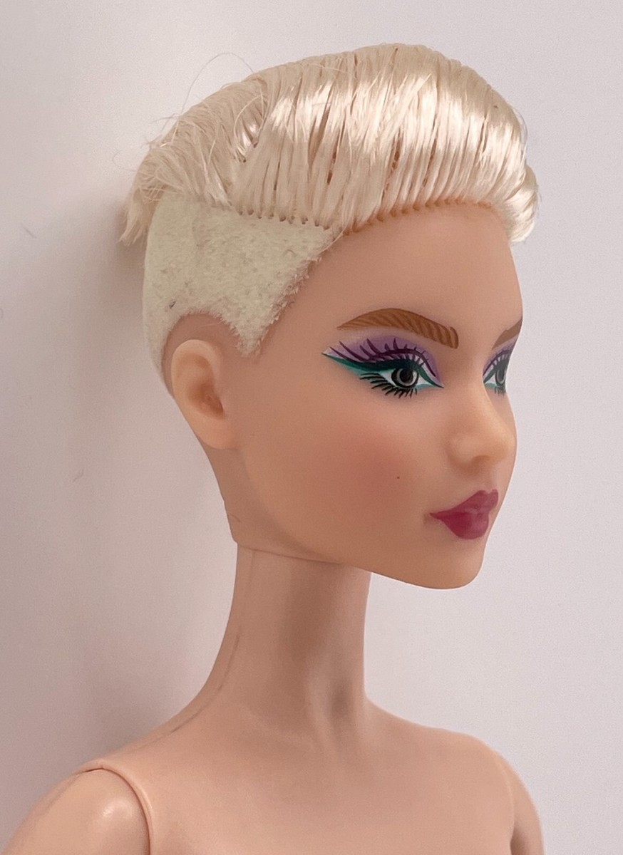 BARBIE ET 2 robes de Noël OOAK EUR 26,00 - FR