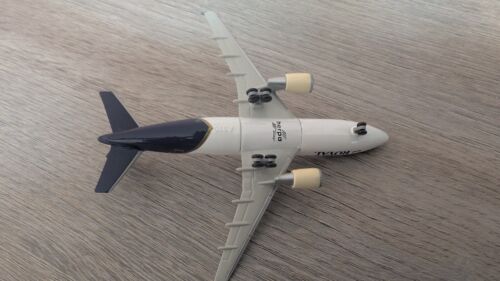 Herpa Wings 1:500 Airbus A310-300 Royal 501040 - Picture 8 of 12