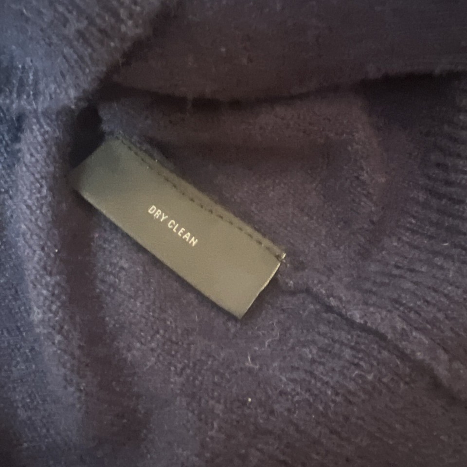 Bloomingdale's Men’s 100 Cashmere Navy Blue Cardigan Sweater Stripe