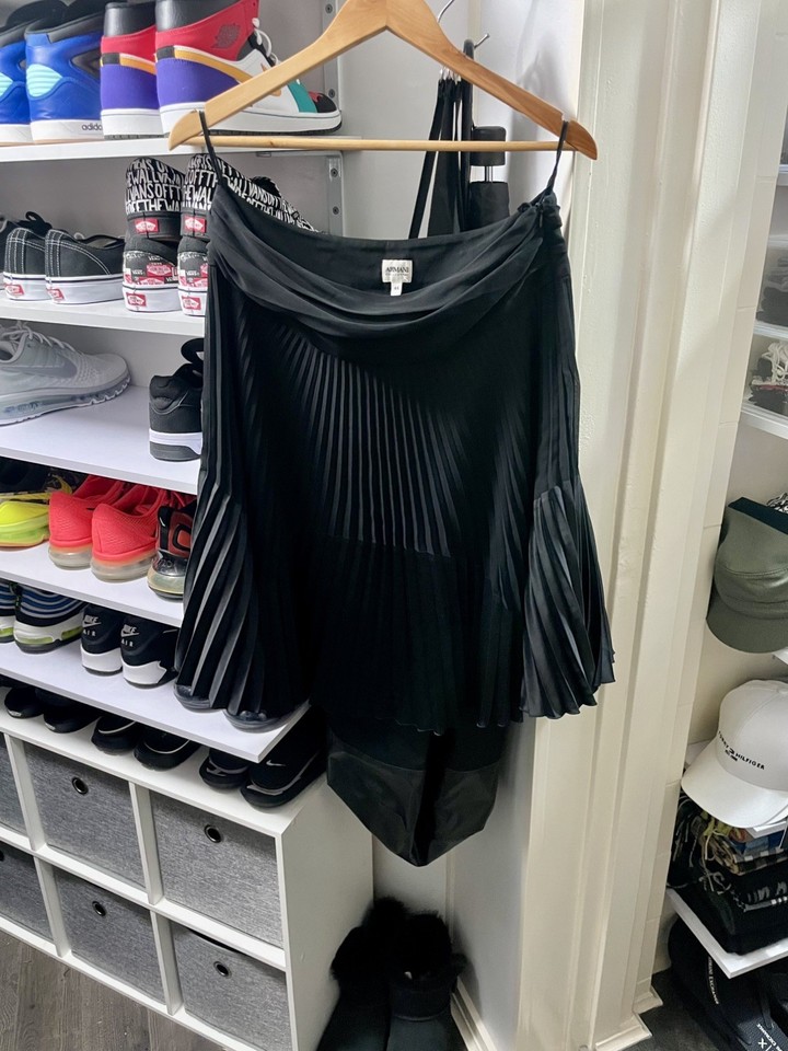 Armani Collezioni-Pleated Skirt Used-Like New Size 44 Selling $100 ono 