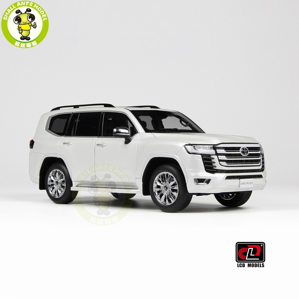 1/18 LCD Toyota Land Cruiser ZX LC300 White Diecast Model Toy Car