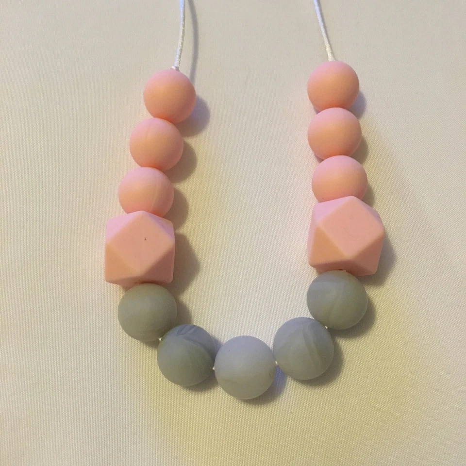 Juego de 4 collares para madres lactantes. Foto 4 de 4