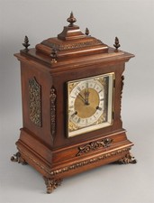 Antique Victorian New Haven Wilcock Pat'd Medallion Head Walnut Bracket Clock