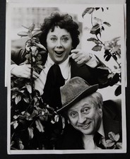 Peter Dulay, Bernette "Candid Camera"- Original 1974 LWT TV Press Photo 10 x 8"