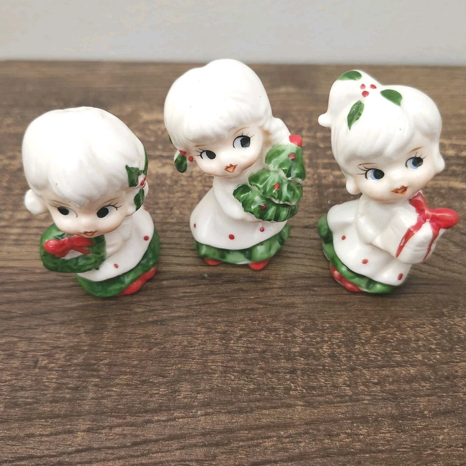 Vintage Napco? Miniature Mini Christmas Girls Wreath Tree Present Set Of 3 - Image 2 of 4