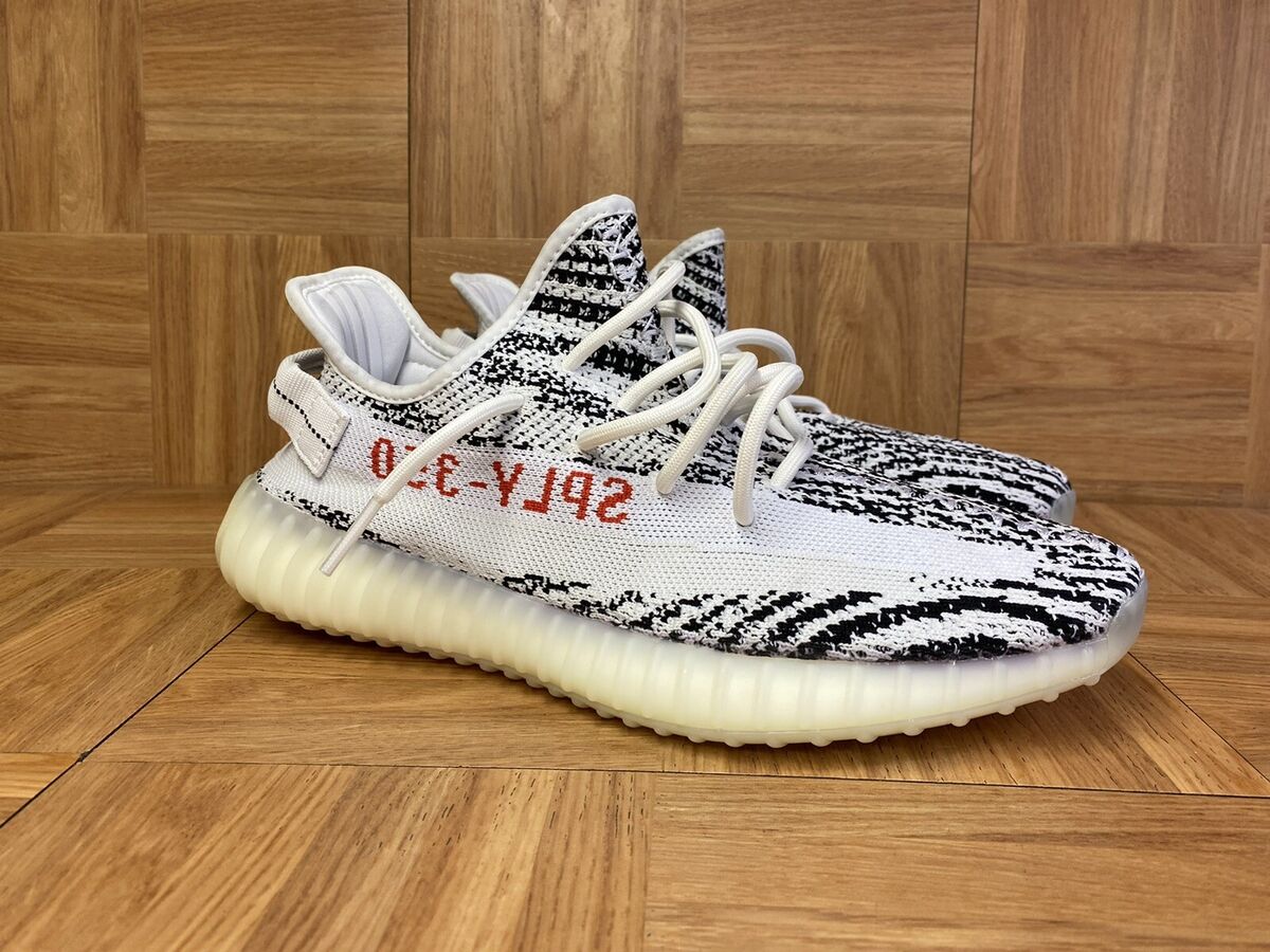 RARE🔥 adidas Yeezy Boost 350 V2 Zebra Size 9.5 Black White RARE🔥 adidas Yeezy Boost 350 V2 Zebra Size 9.5 Black White