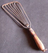 TOMADO HOLLAND Küchenutensil Handpeitsche Küchenutensil