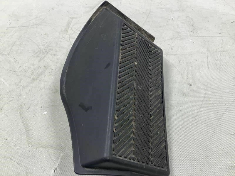 REPOSAPIÉS DELANTERO IZQUIERDO TOYOTA HIGHLANDER 2001-2003 PEDAL MUERTO FÁBRICA Foto 2 de 4